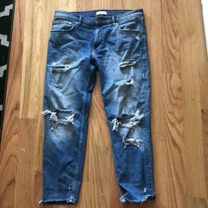 Zara lightwashed distressed denim jeans